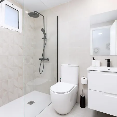 Barca Sky Views Lajita